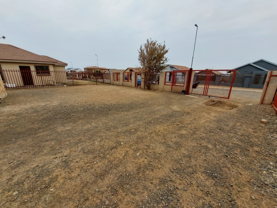 To Let 3 Bedroom Property for Rent in Vista Park Free State